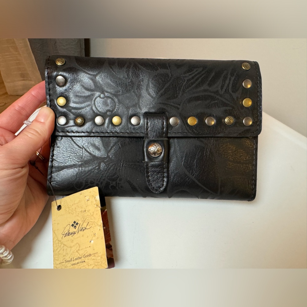 Patricia Nash Trifold Wallet - Black Floral Leather - Nwot